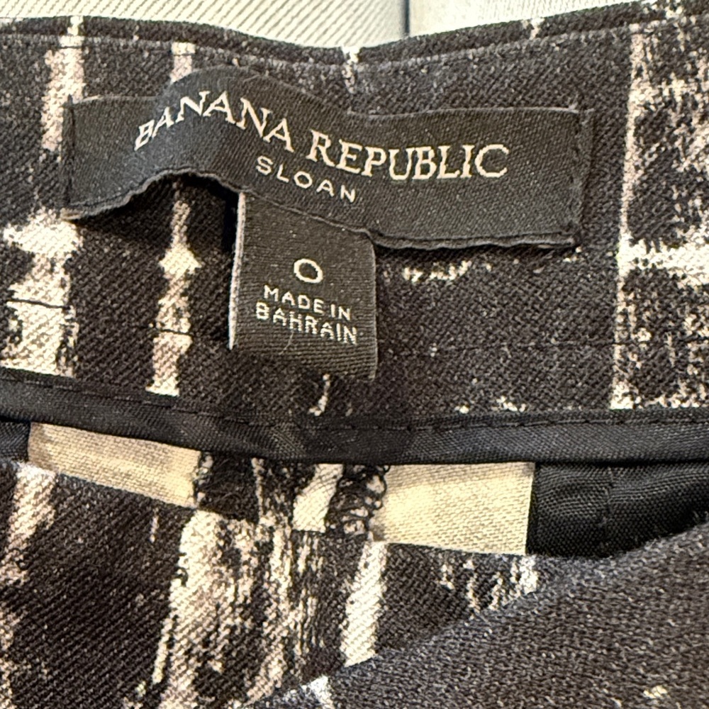Banana Republic Monochrome Plaid Skirt